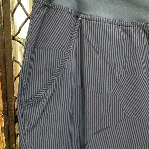 Mountain Hardware Climbing Pants - Picture 3 of 8